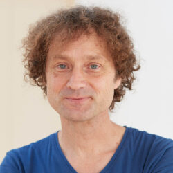 Yogaforum Düsseldorf · Martin Henniger Dozenten-Portrait Martin Henniger